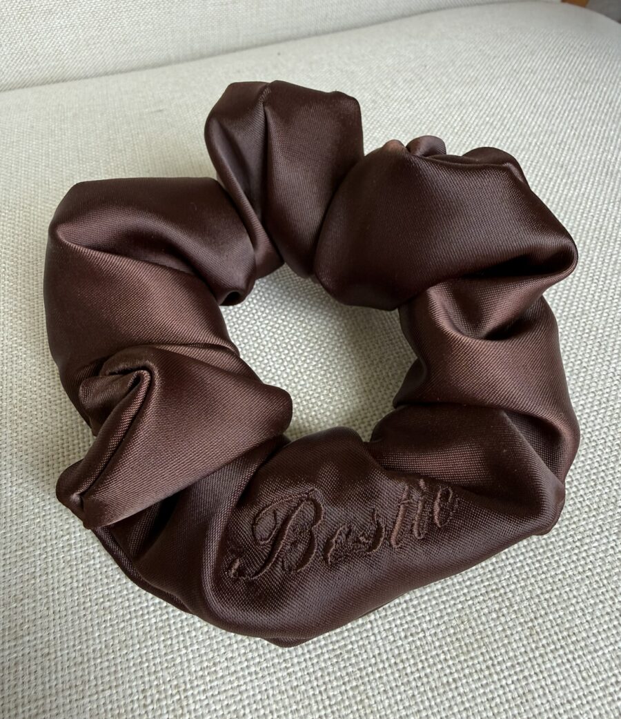 Satynowa Scrunchie  "Bestie"