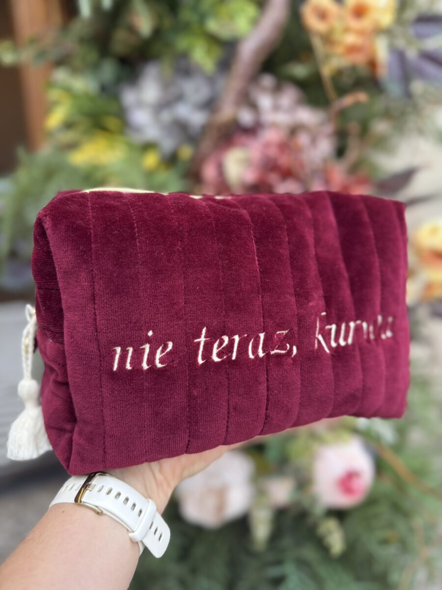 Aksamitna kosmetyczka „Nie teraz, kurwa”