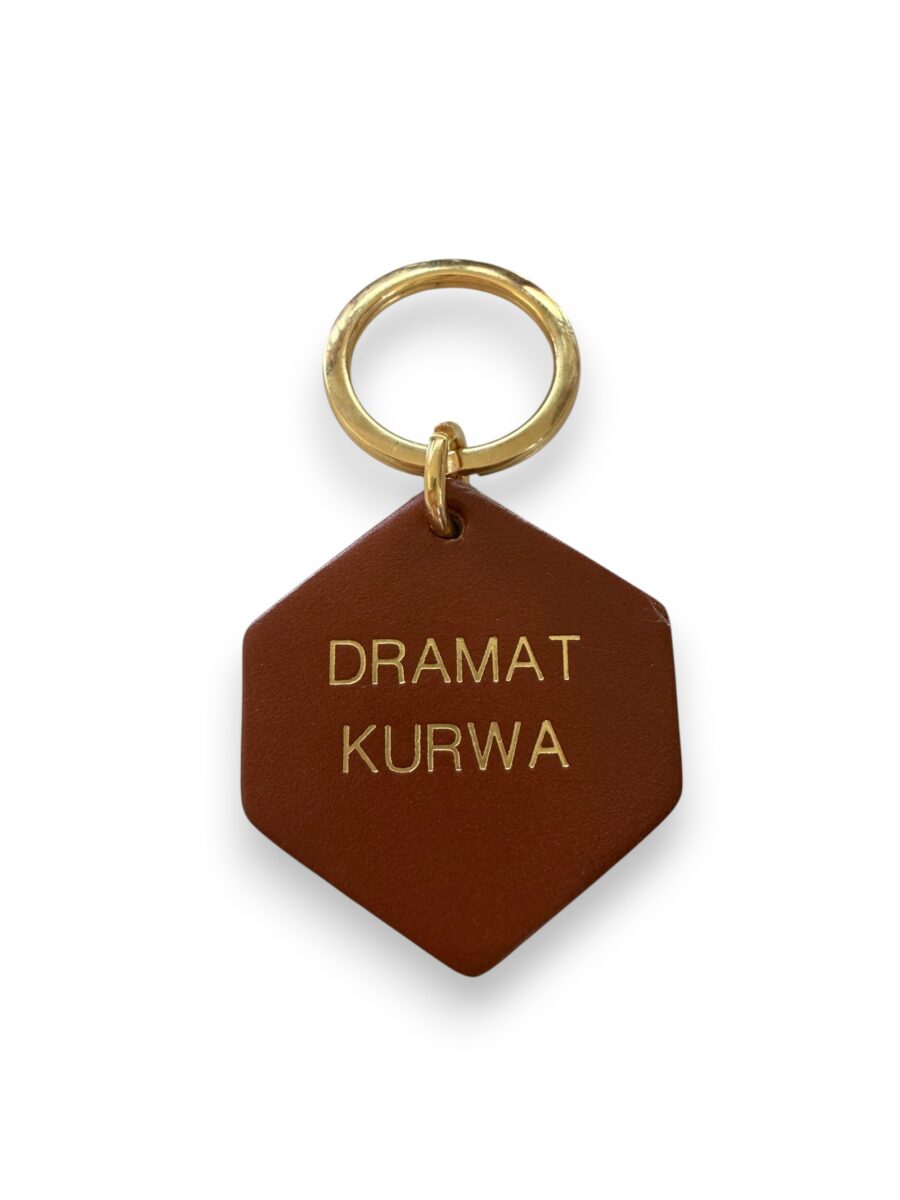 Brelok skórzany „Dramat kurwa”